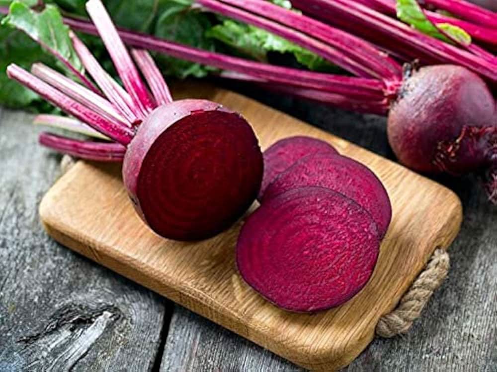 Golden Beet Beta vulgaris vegetable seeds for planting in kitchen garden beds