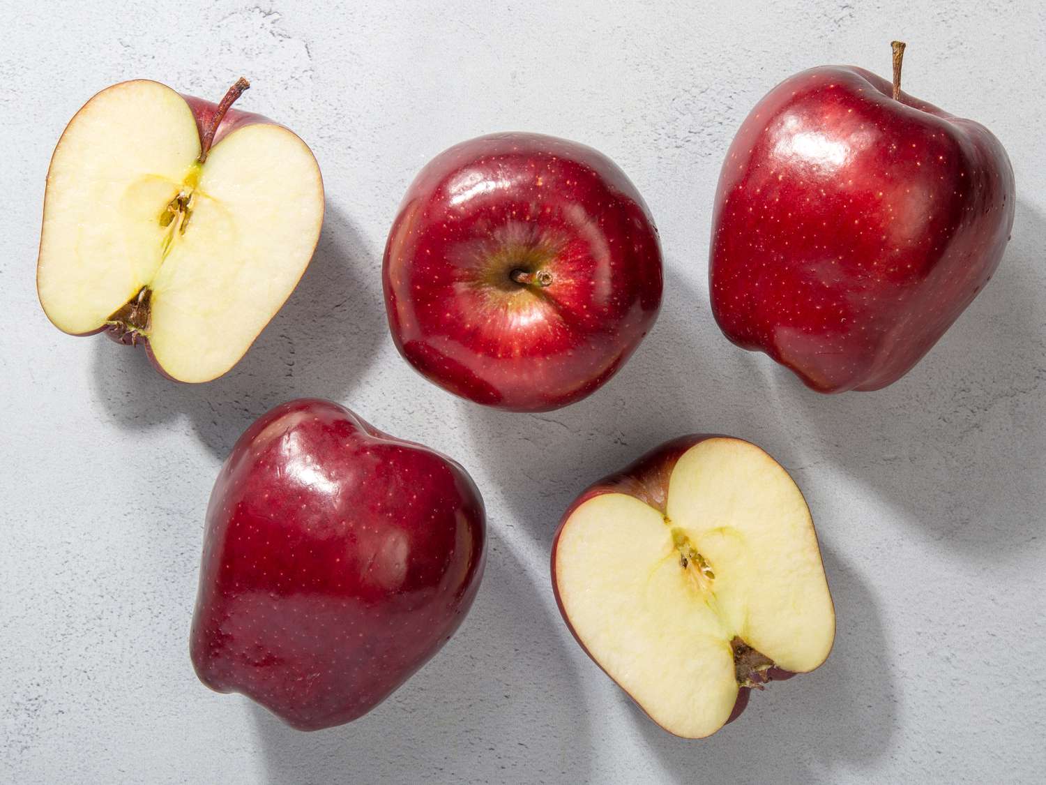 Red Delicious Apple – Sweet, Crisp, and Naturally Refreshing