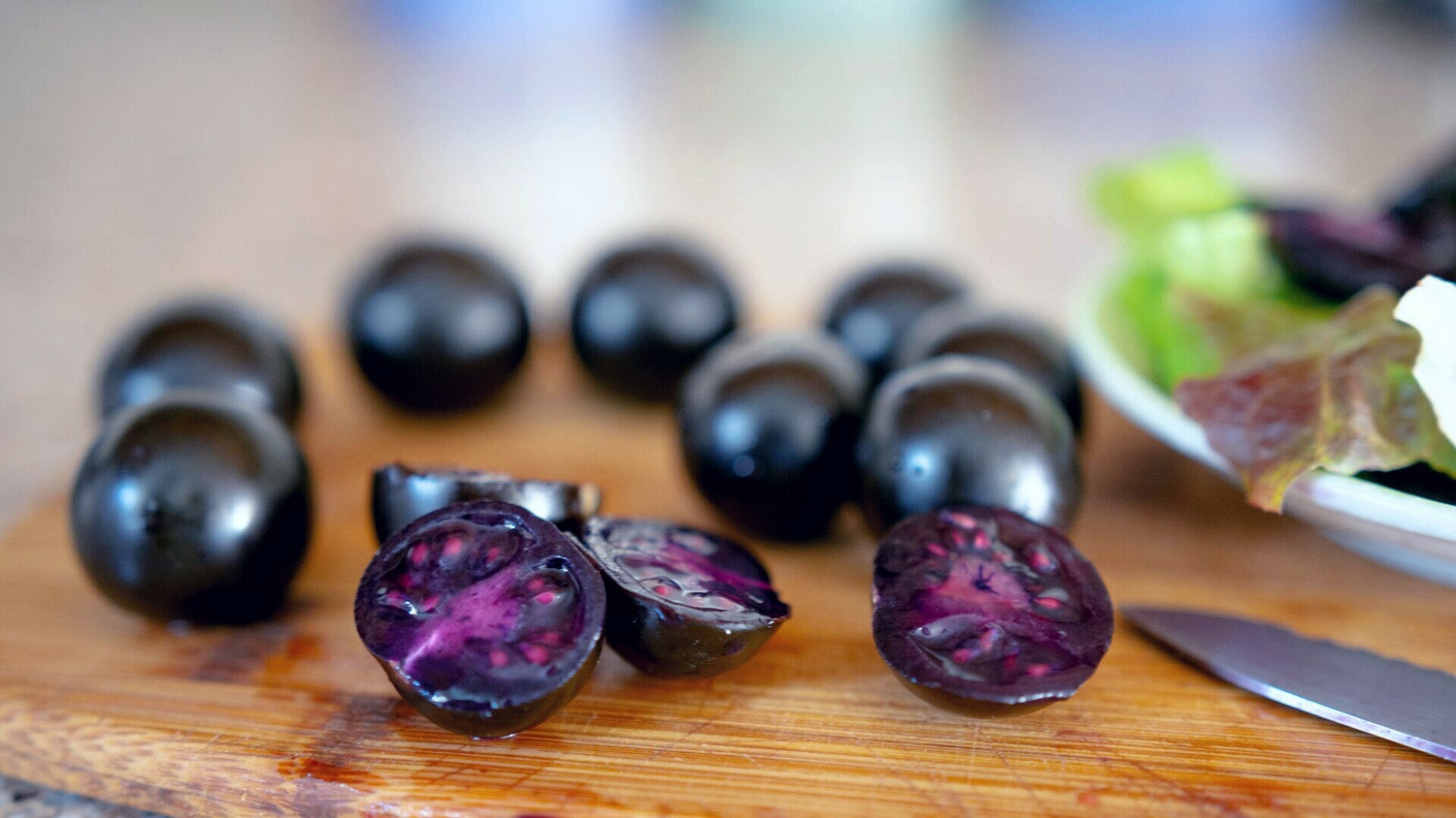 Deep Purple Tomato Seeds for Planting