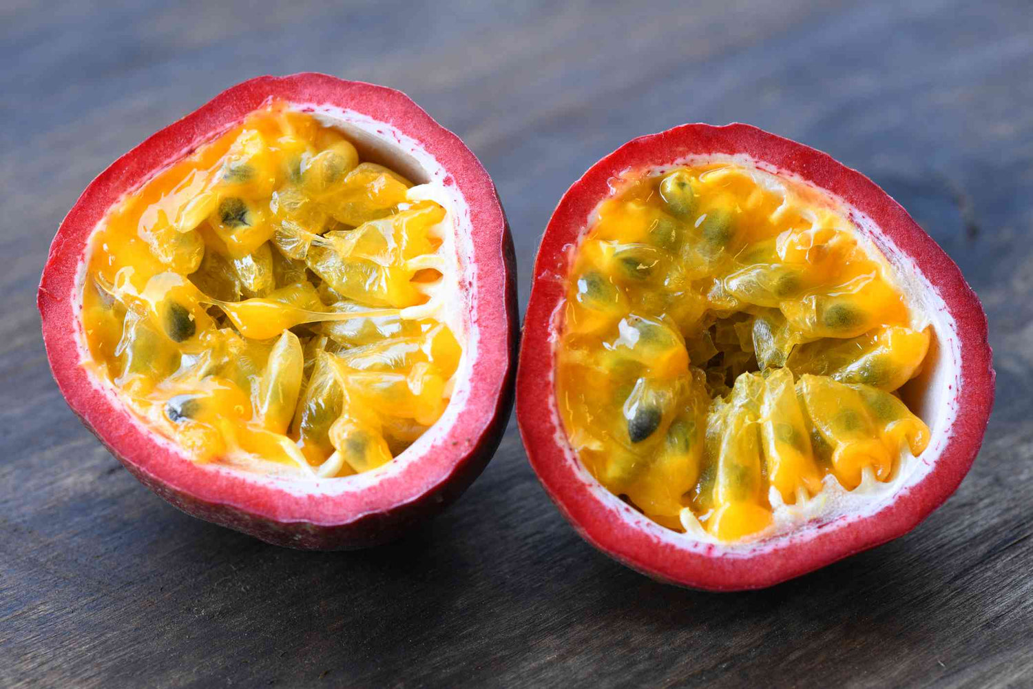 Passionfruit (Passiflora edulis)