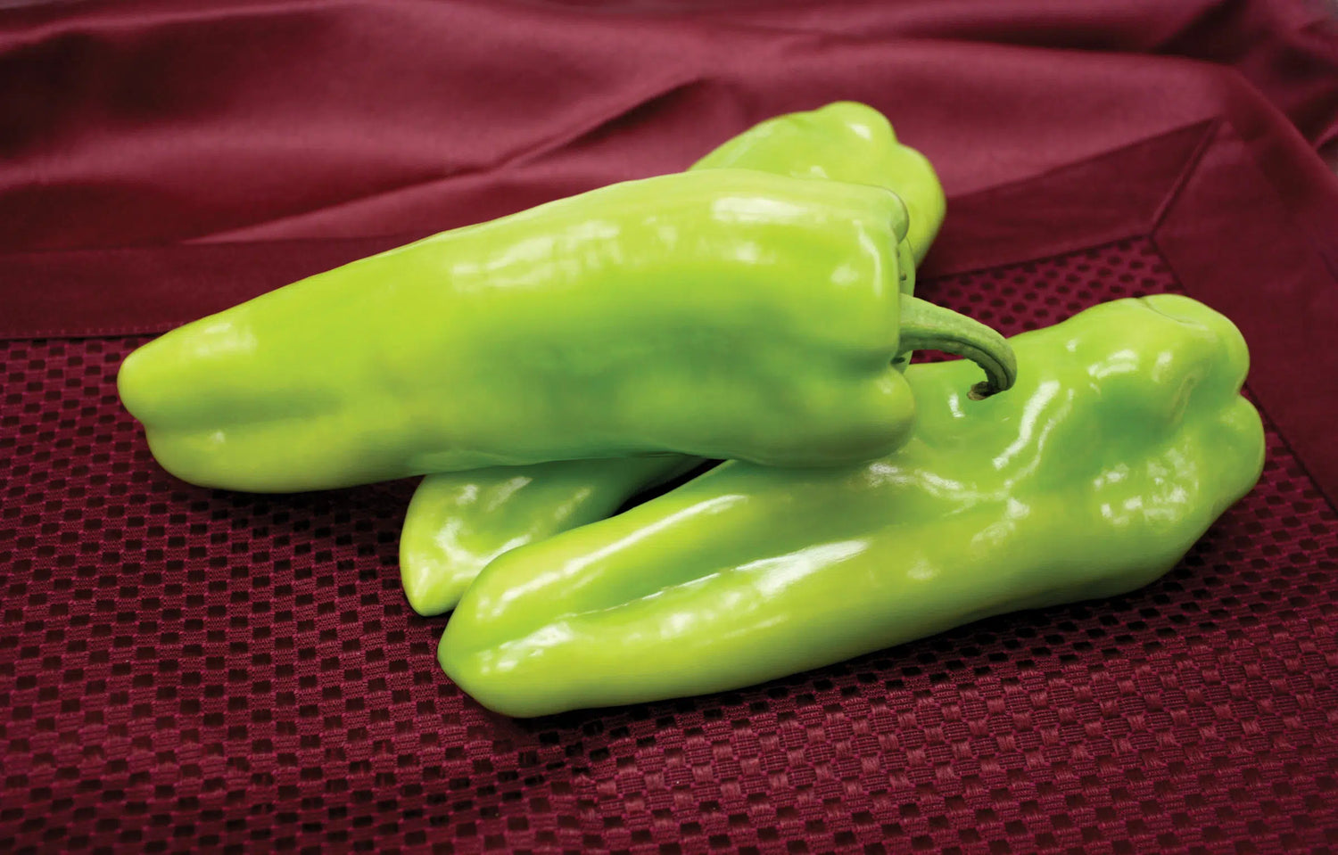 Grenada Hybrid Pepper Seeds | Sweet Red Elongated Garden Peppers – Heirloom, Non-GMO, High Germination Organic Garden Seeds