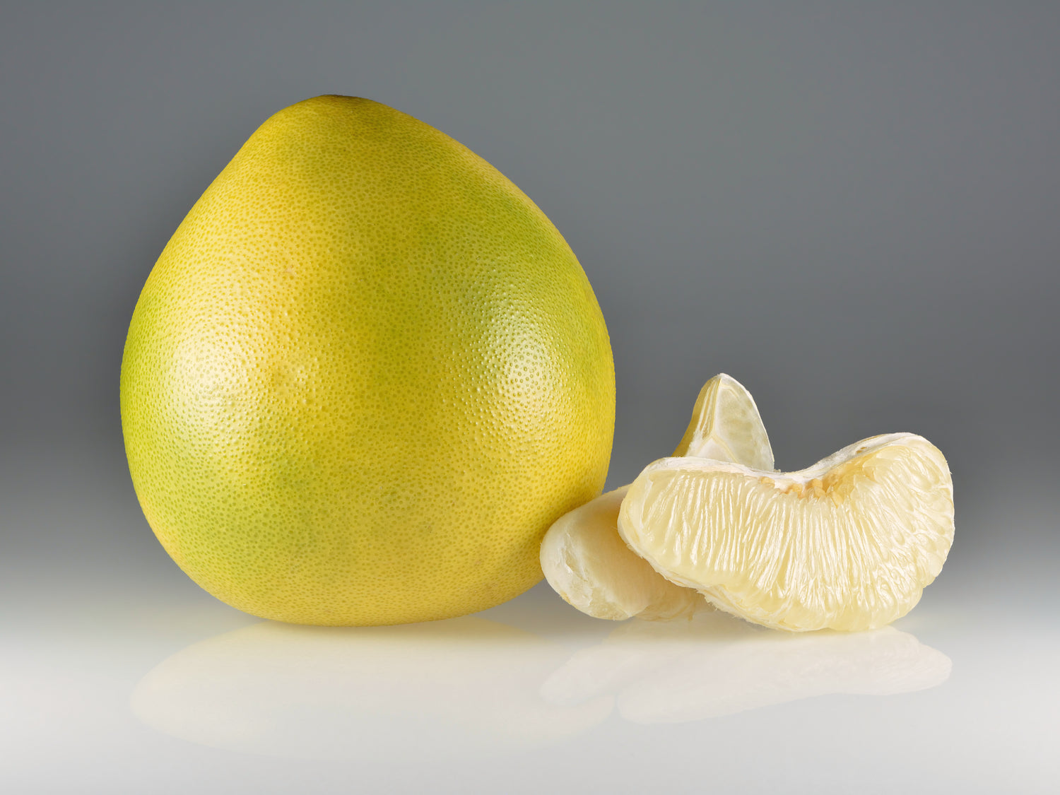 Pummelo (Citrus maxima) – Refreshing Sweet Citrus Fruit